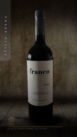 Botella del vino Atilio Avena Franco Malbec, best-seller de Reserva Urbana.